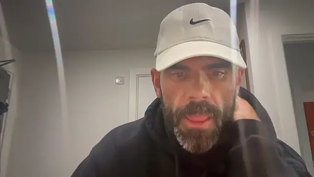 Thickdickdominant webcam