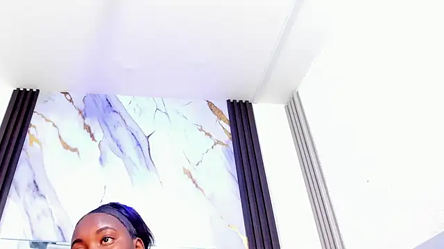 ebony_march webcam