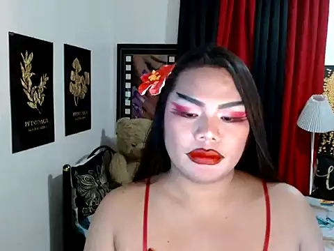 TSbrianaHugeCock live sex cam