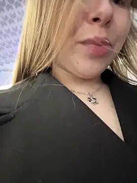 Liza_risky's live cam