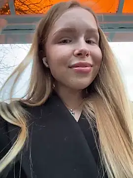 Liza_risky's live cam