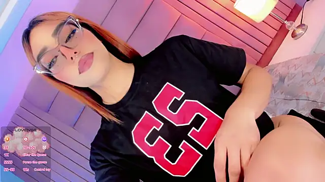 Camille_deluxe webcam