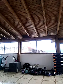 Alison_fitness webcam