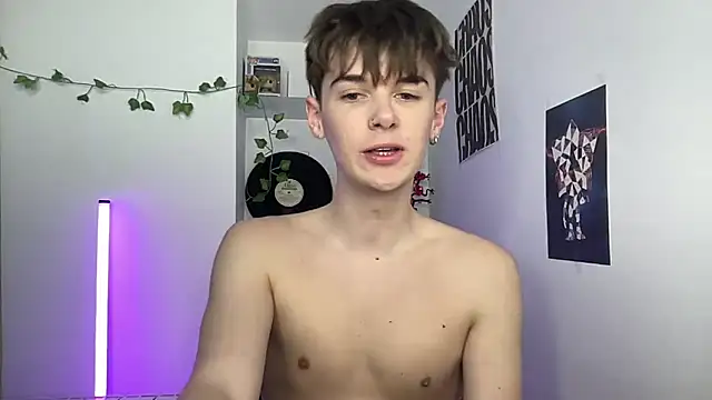 YourMilkyGuy's live cam