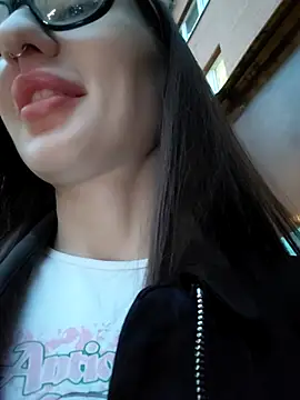 MelissaPinkiss Live Webcam on Stripchat