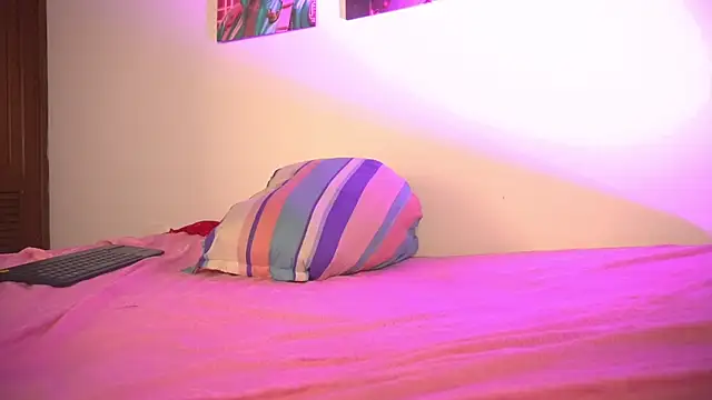 pocahotass_11 webcam