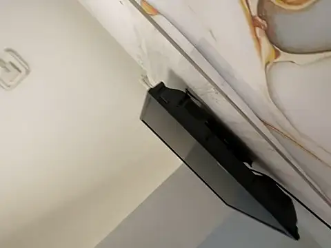 blueeyes_bb (F teen) - Make me happy today