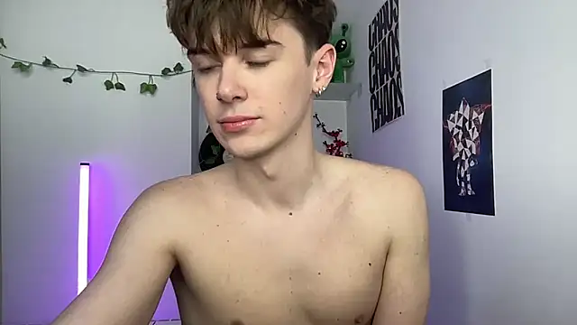 YourMilkyGuy's live cam