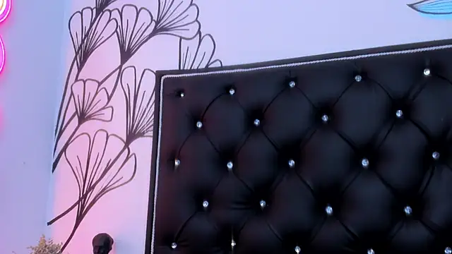 sweet_ariadna_ (F young) - 🔥Rub juicy clit🔥