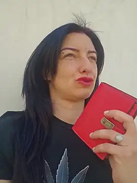 u_prolazu (F young) - Make me naked 🥵