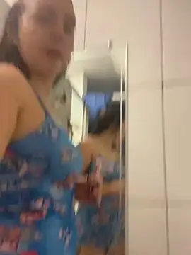 m0ranguinh0s2 (F young) - Show dildo 5min