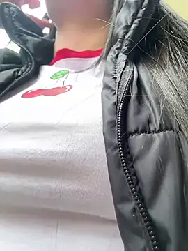 Webcam Model (PamelaJonsom_)  is live.Free join now!