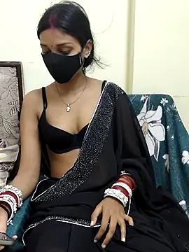 MAYA_BED_GIRL webcam