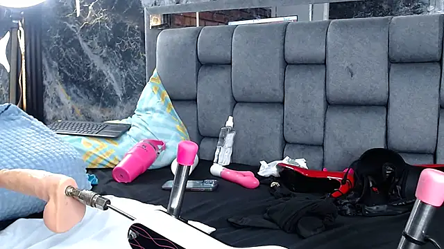 Couple_Gold69 webcam