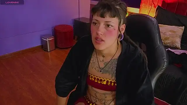 _sharlotte777 webcam