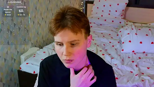 two_gerls_here webcam