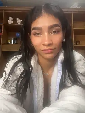 LauraAristizabal webcam