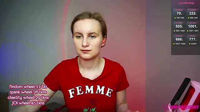 KinkyMissCherry webcam