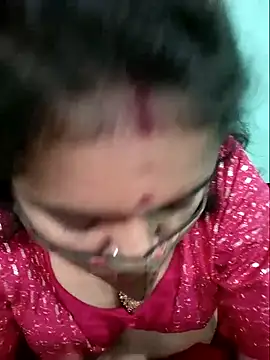 Ramya-hot-gueen webcam