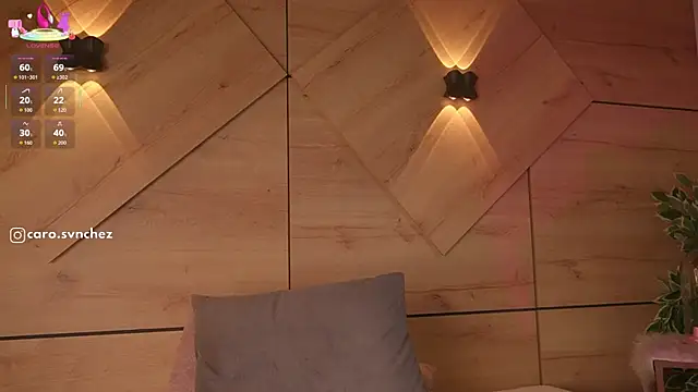 caro_sanchezz webcam