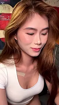 美女Cici250808在线直播