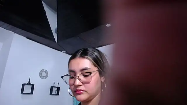 kathe-mills235 webcam