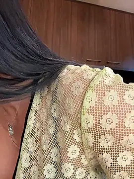 Hotmomcheckk_ webcam