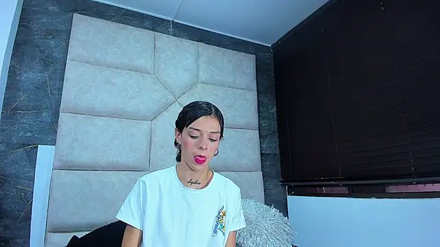 Vaiolett_Smith webcam