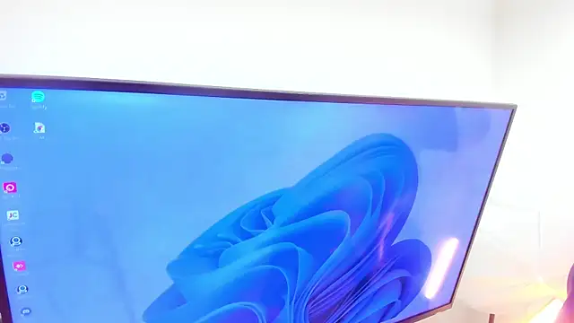 marcusblack_ (Ask my age) - CUMM SHOT 😈