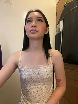 goddess_athena69 (T teen) - cum in public