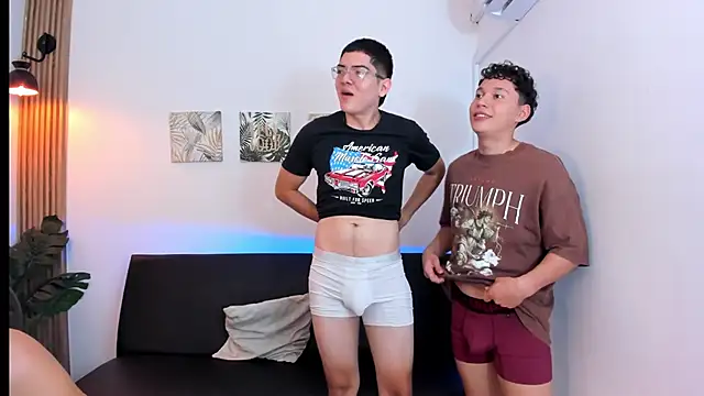 Burning_boysW webcam