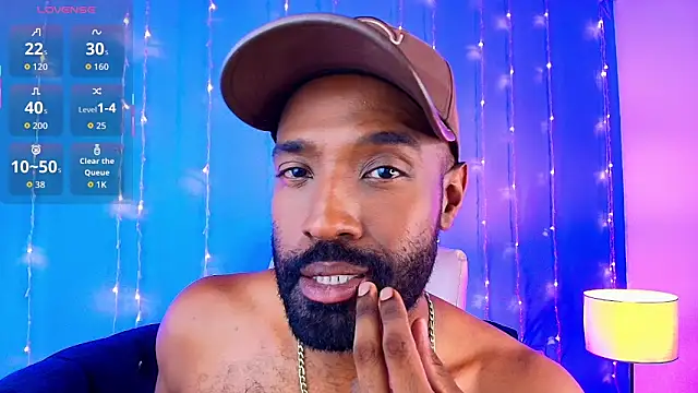 LOGAN_ADAMS27 webcam