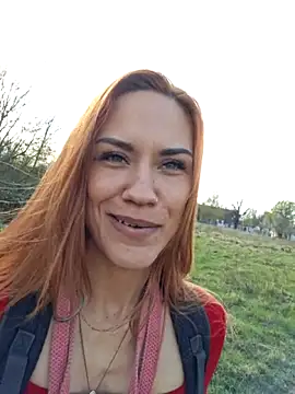 SlimBellaOfficial webcam