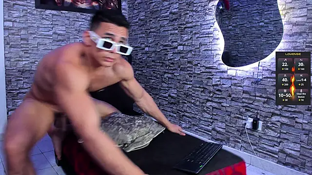 ChoreyTaiylor webcam