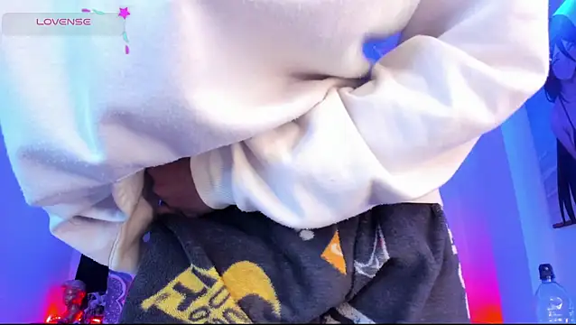 Ethan_Boyy live sex cam