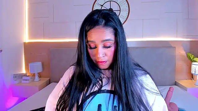 julietaa_1 - Julietaa_1's free webcam - UK Sex Cams