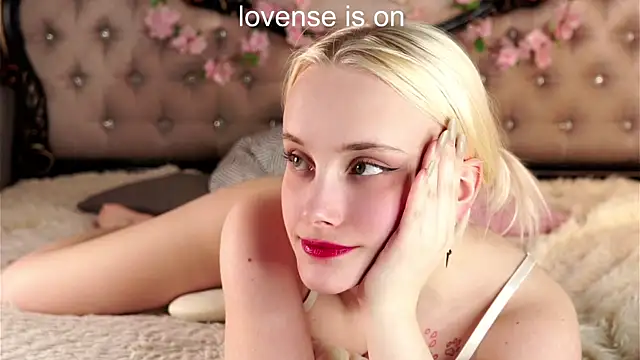 kirstinmcgeady - KirstinMcgeady's free webcam - UK Sex Cams