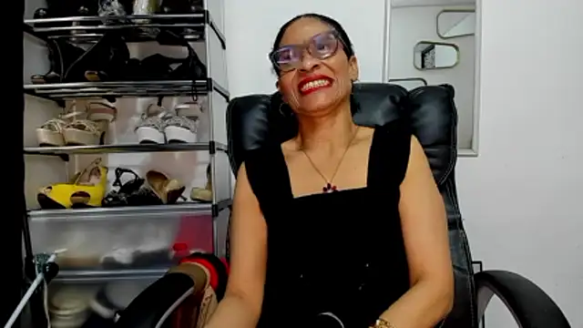 aries_mature - Aries_Mature's free webcam - UK Sex Cams