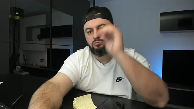 dravenpeak (Ask my age) - 👑