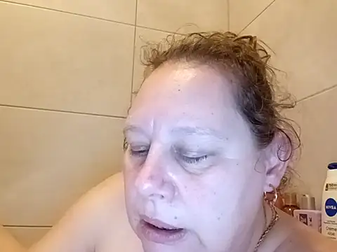 jahudka47 (Ask my age) - Připínací penis