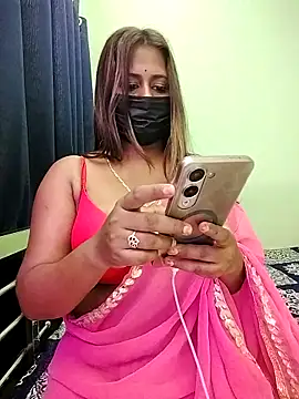 LoveLy-Soneya webcam