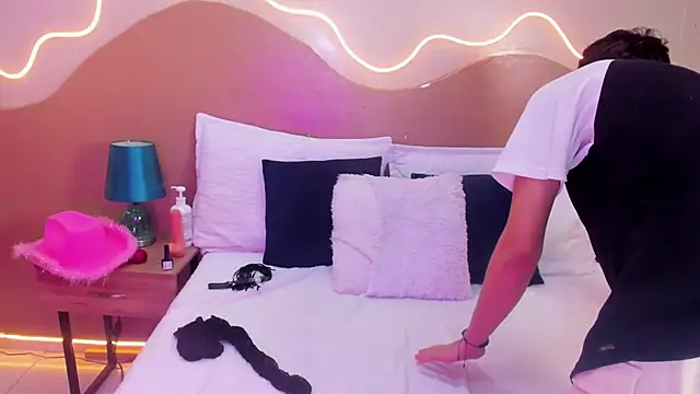 Christian_Foxx webcam