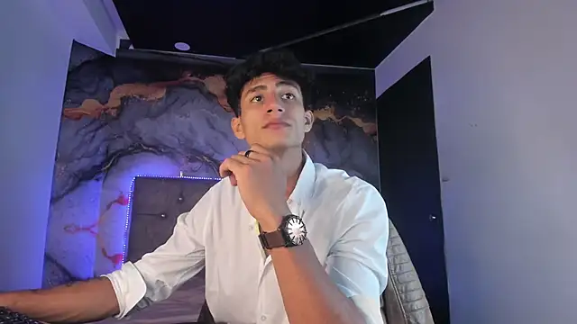 MaxiimoRomano_ webcam