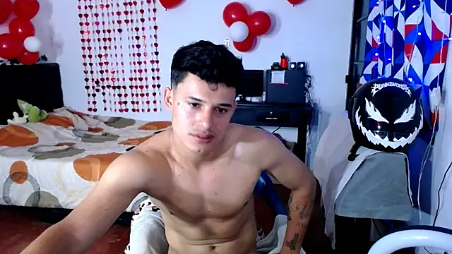freddy_romas - Freddy_romas's free webcam - UK Sex Cams