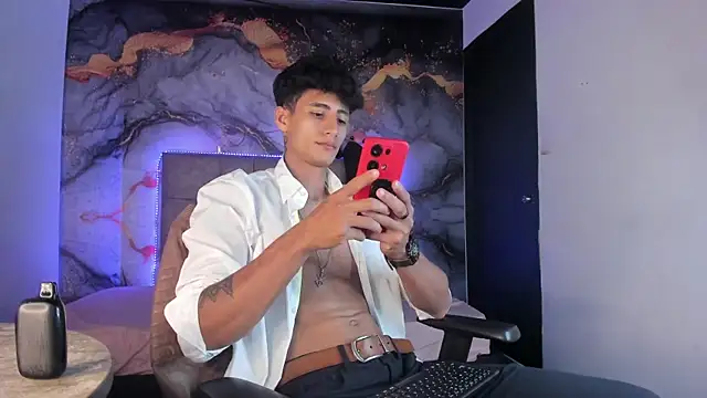 MaxiimoRomano_ webcam