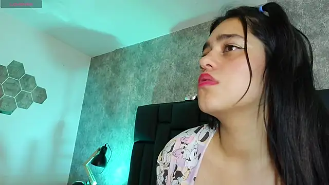 crystaldarliing - Crystaldarliing's free webcam - UK Sex Cams