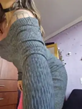 marilyn_love6969 (F milf) - pull down my pantie and look at my pussy