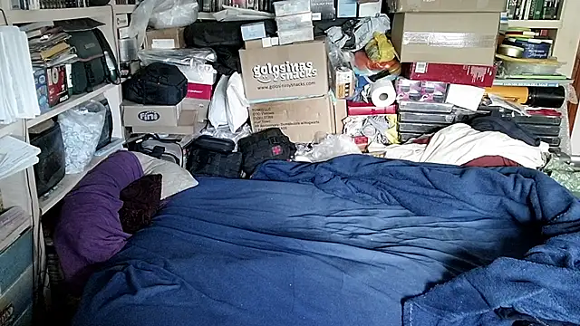 hadeszeuss2 - Hadeszeuss2's free webcam - UK Sex Cams