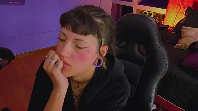 _sharlotte777 webcam