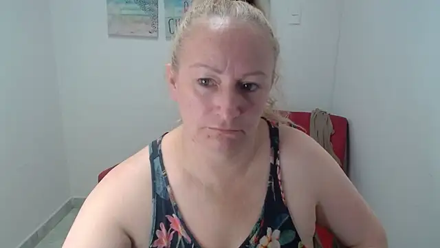 emperabigbootybigass webcam